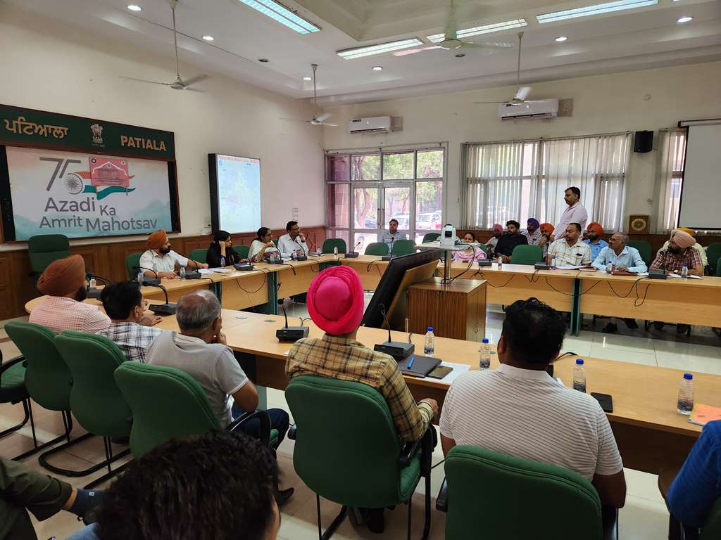 11 lakh saplings are being planted in Patiala district, ADCs took a survey
